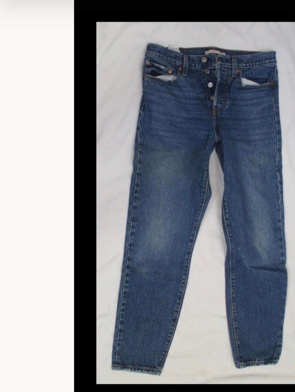 Nwot. Levi Premium Wedgie Jeans.
